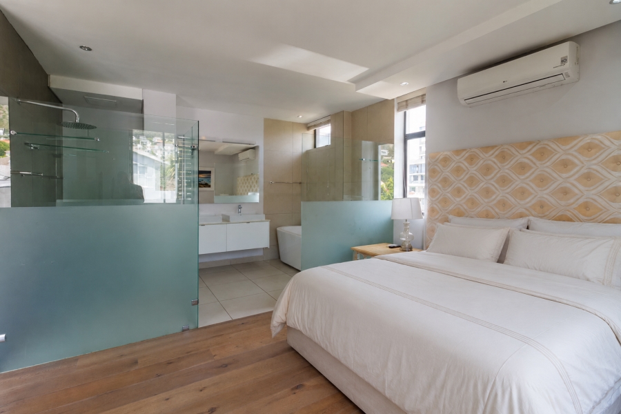 3 Bedroom Property for Sale in Green Point Western Cape